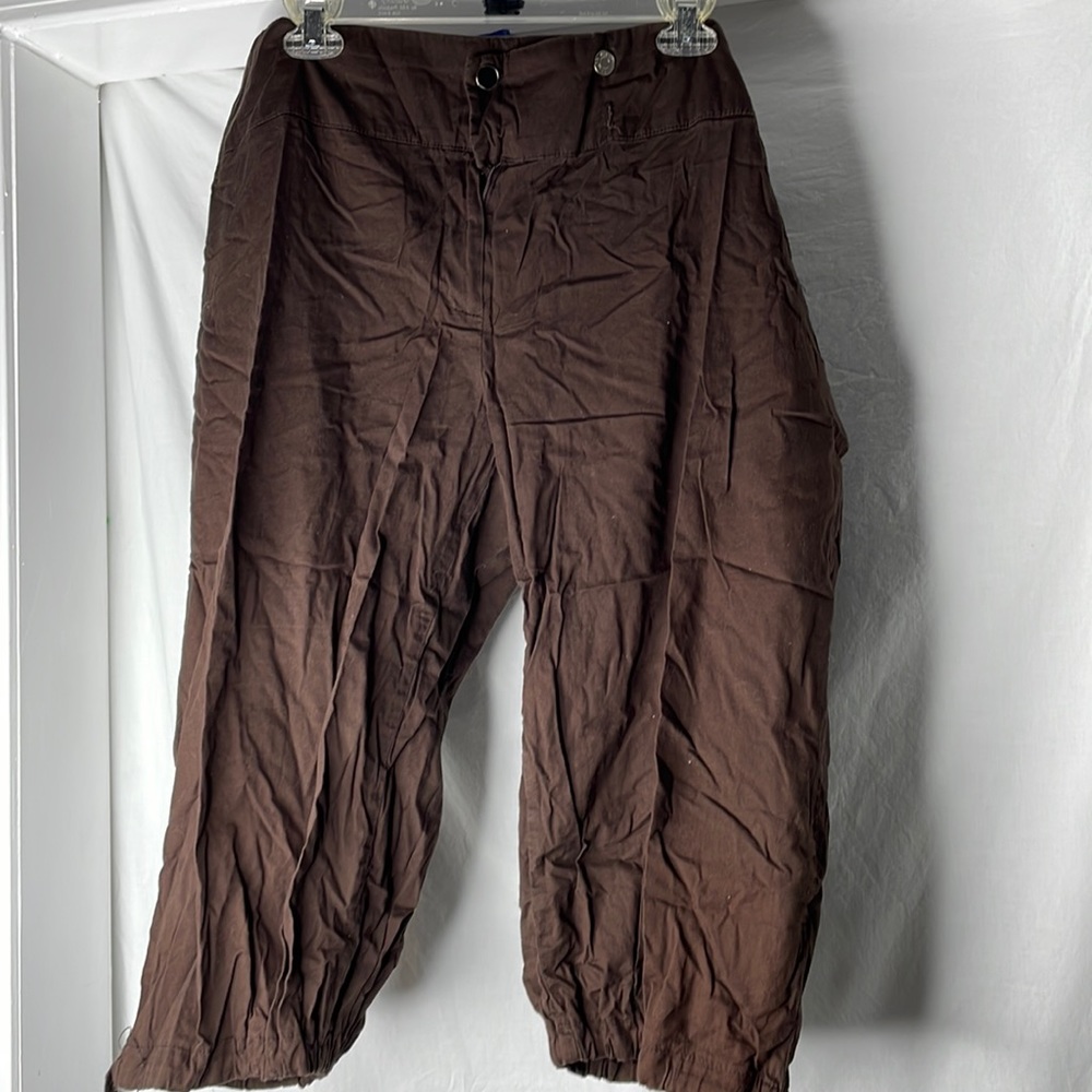 Spring street women’s brown 20 capris with removable & adjustable waist buttons